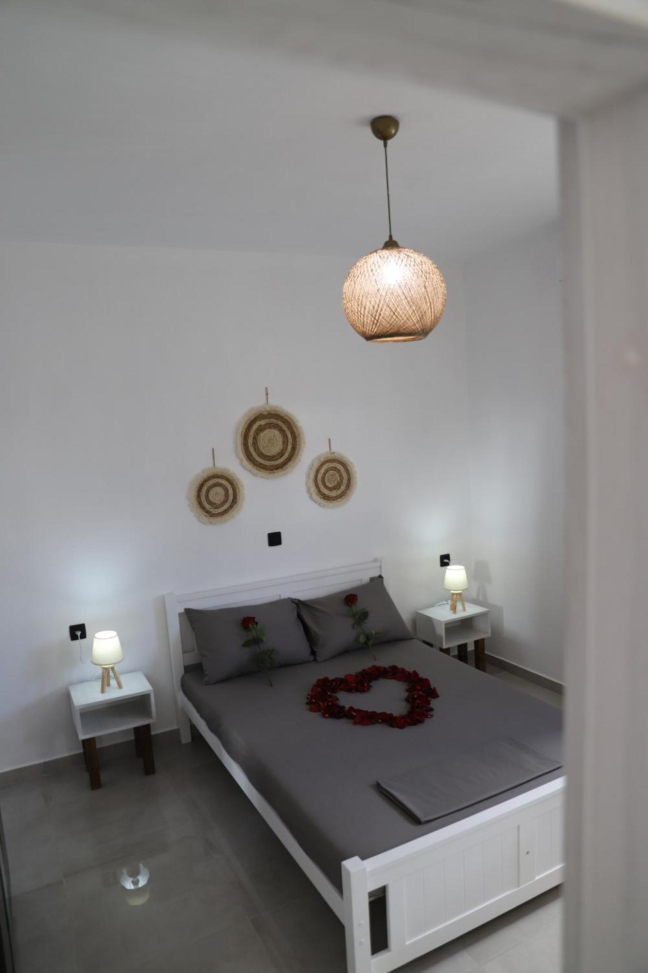 Calma Eco Houses Sunset View Emporio  Екстериор снимка