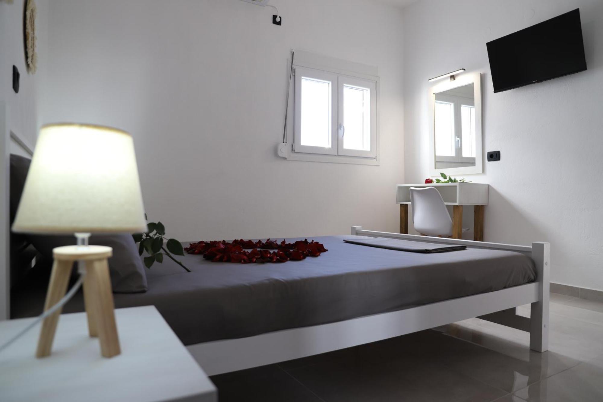 Calma Eco Houses Sunset View Emporio  Екстериор снимка